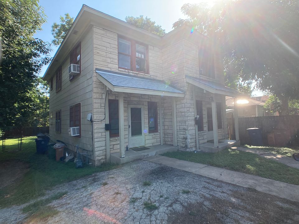 1214 E 52nd A - a downstairs duplex unit