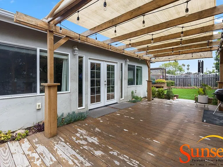 1835 Crandall Dr — Photo 22