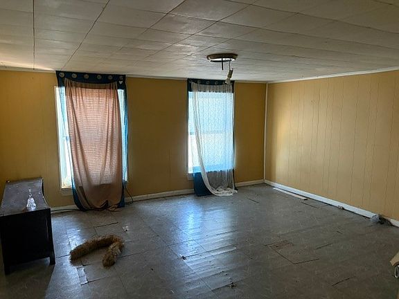 4th image of 531 1st St