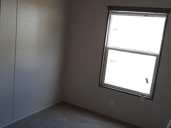 4th image of 1000 Maple Hills Park Lot 235