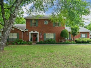 1800 Weeks Ln, Fort Smith, AR 72903