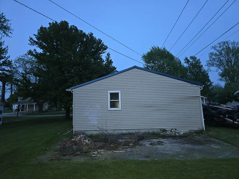 728 Schirmeyer St — Photo 2