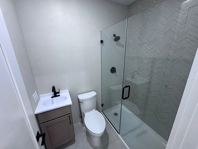 40 Lembeck Ave #105A — Photo 10