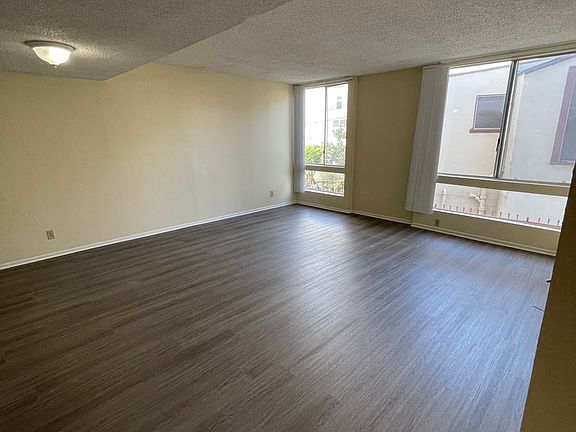 4th image of 807 N Bunker Hill Ave #Bh-202