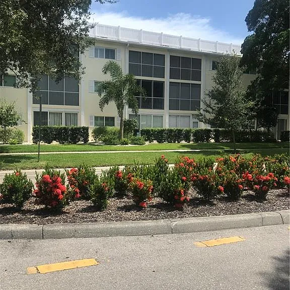 216 Banyan Blvd #216 — Photo 1
