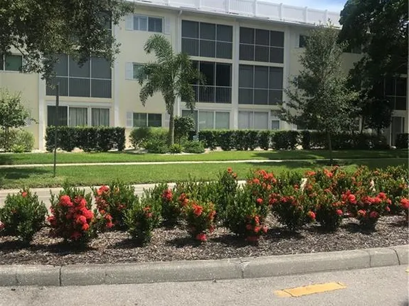 216 Banyan Blvd #216, Naples, FL 34102