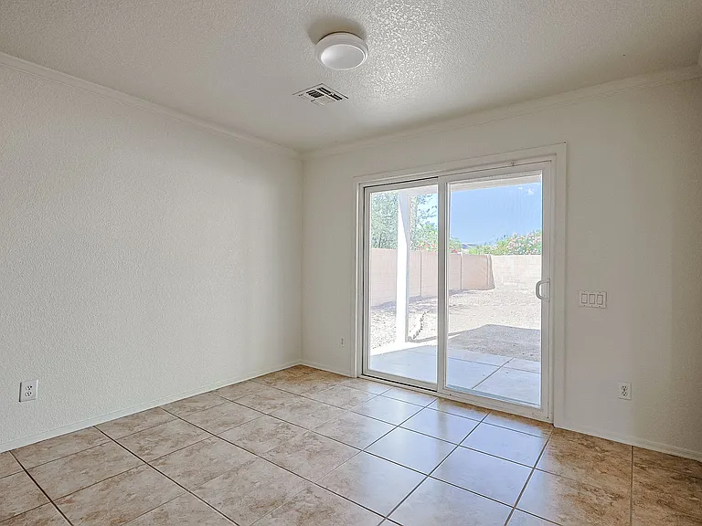3225 N 130th Ave — Photo 15