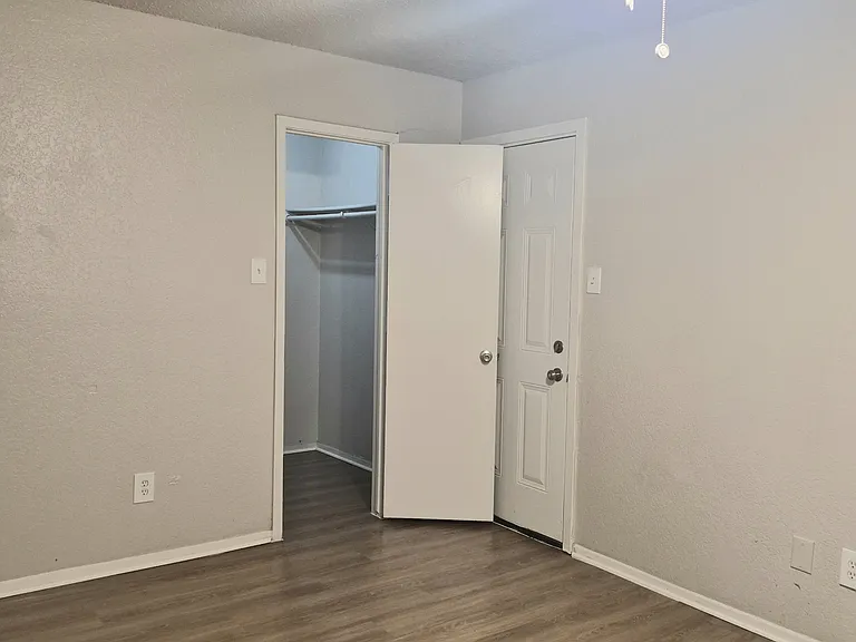 1701 San Rafael St — Photo 15