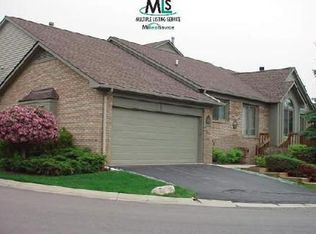 37505 Legends, Farmington Hills, MI