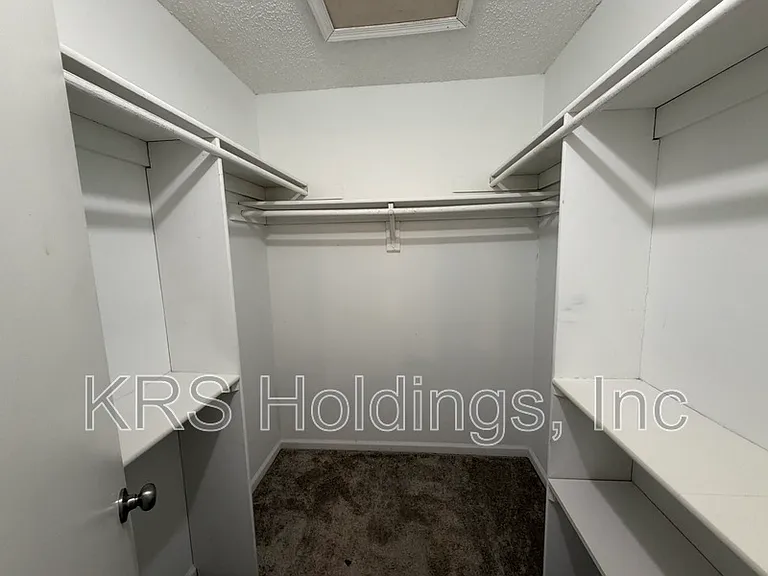 896 Jamestown Landing Rd — Photo 16