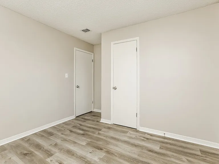 392 Panama Cir — Photo 12