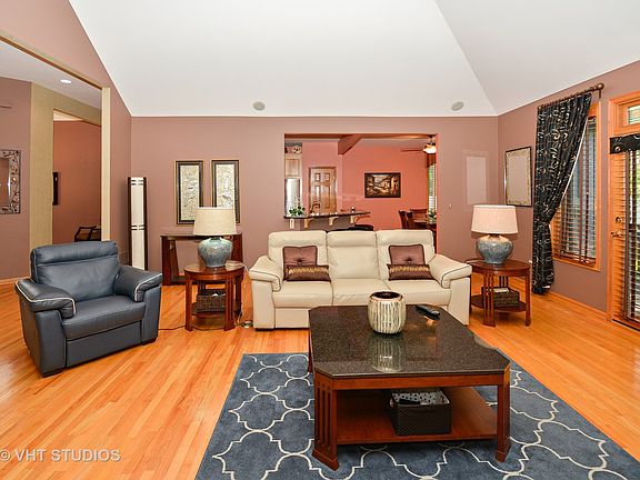 5th image of 11938 S 68th Ct