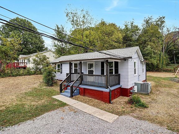 3rd image of 3042 Forestdale Ave