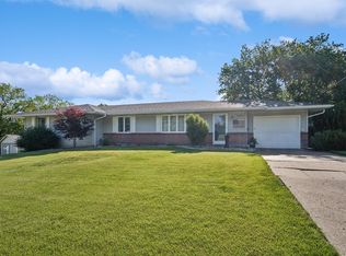 1005 S Roche St, Knoxville, IA 50138