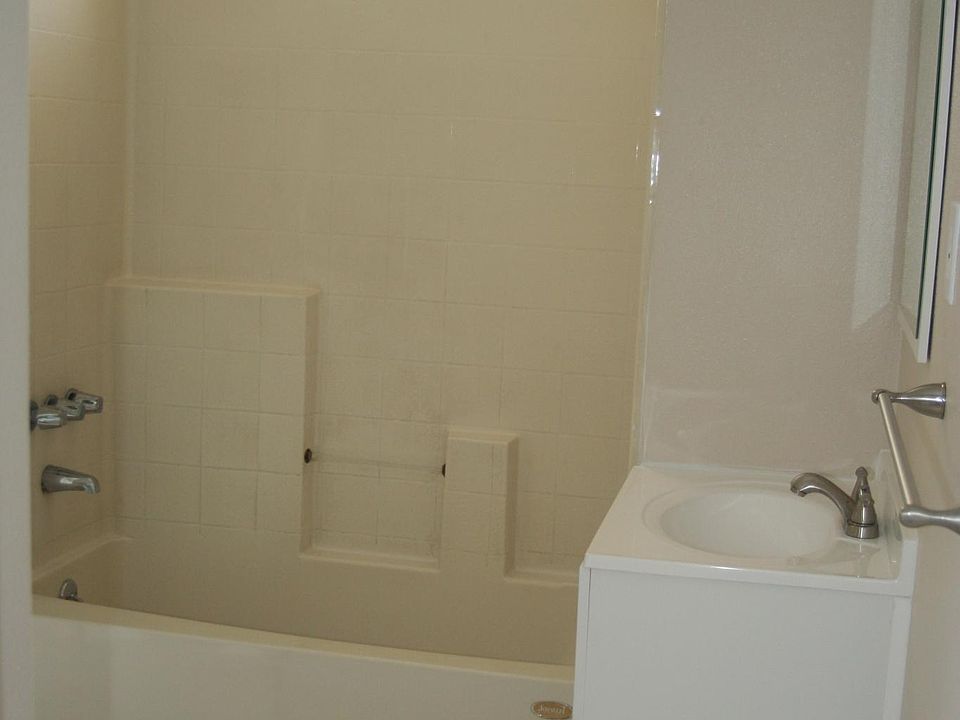 1st image of 2027 Johnston St