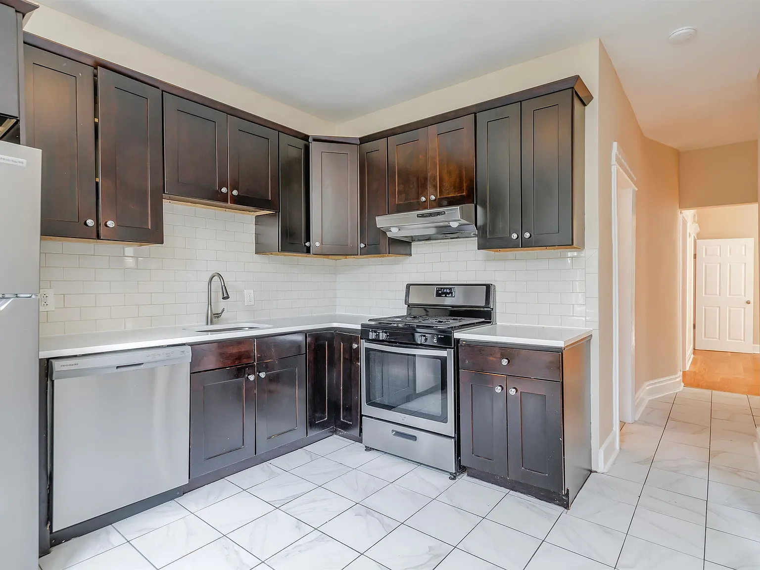 4 bed, 1.0 bath, $2,750 — Photo 3