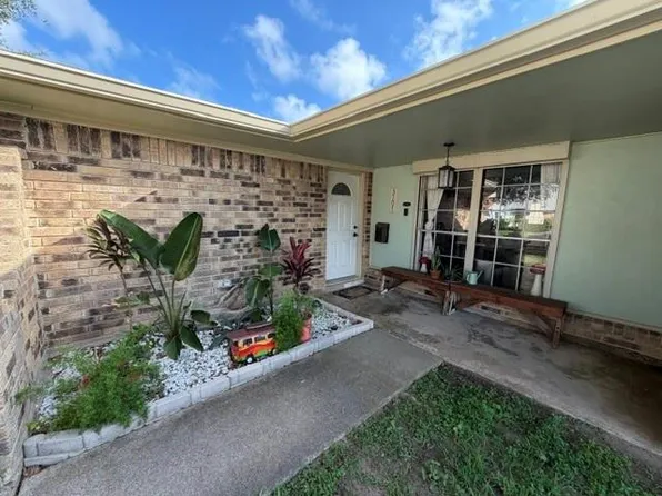 3107 Pine St, Galveston, TX 77551