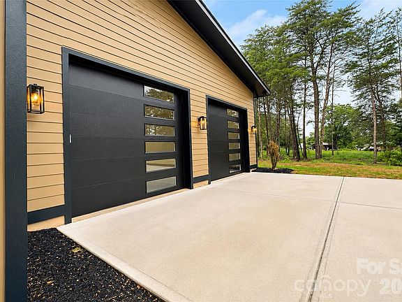 5th image of 7401 Sherrills Ford Rd