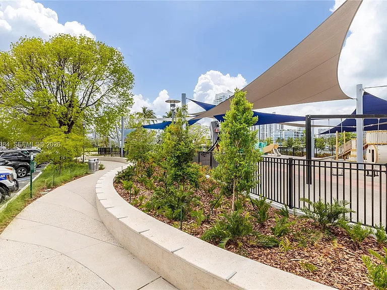 1800 Sunset Harbour Dr #1102/4 — Photo 54