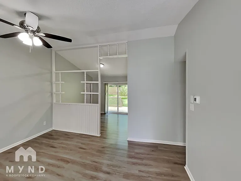 200 Buckskin Dr — Photo 5
