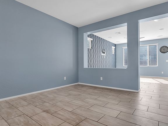 4th image of 10433 Yew Blossom Ave
