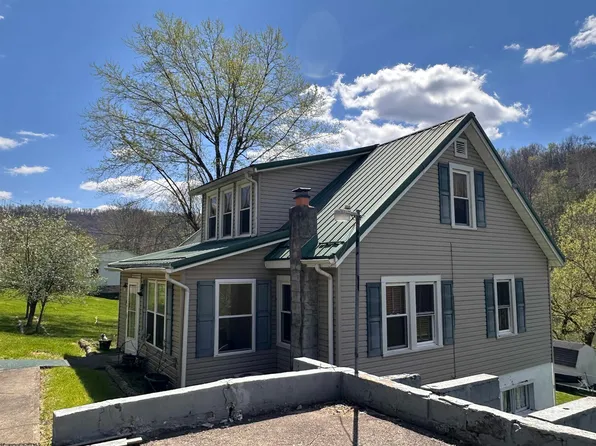 741 Elk River Rd, Gassaway, WV 26624