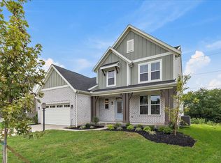 2572 Golden Leaf Dr, Beavercreek, OH 45431