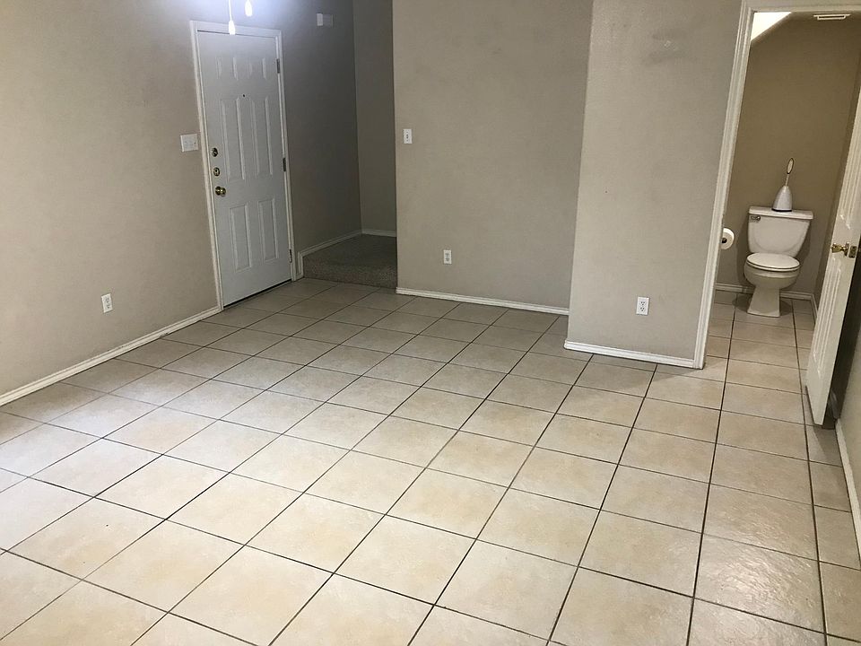 Living area with 1/2 bathroom