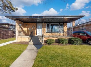 15305 Oak St, Dolton, IL