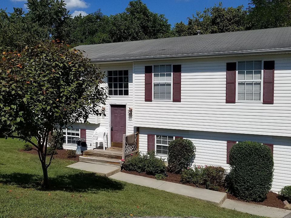1st image of 1702 Brad Ct