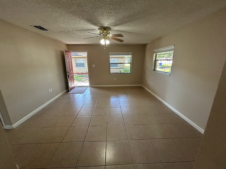 1308 Gilbert Ave #1308 — Photo 12