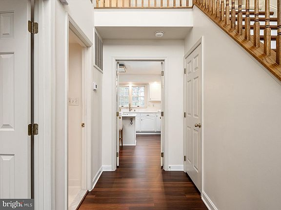 4th image of 8388 Greenstone Ct