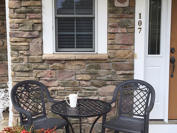 4th image of 107 Bell Tower Ct