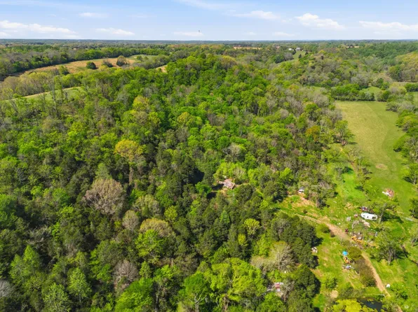 66 Thompson Hollow Rd, Taft, TN 38488