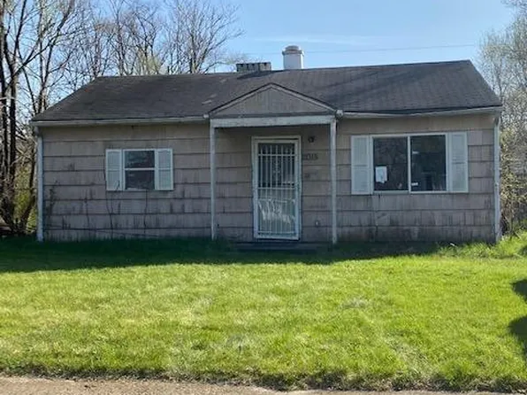 2015 Central Dr, Gary, IN 46407