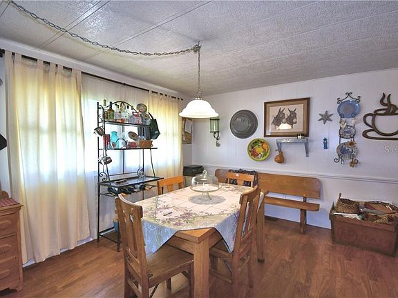 2nd image of 4418 Limewood St
