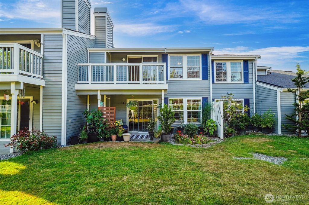 5813 S 238th CT #F2, Kent, WA - View 2