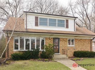 114 S Waterman Ave, Arlington Heights, IL 60004