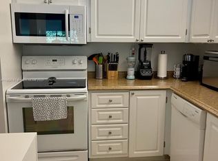301 Racquet Club Rd APT 305, Fort Lauderdale, FL 33326