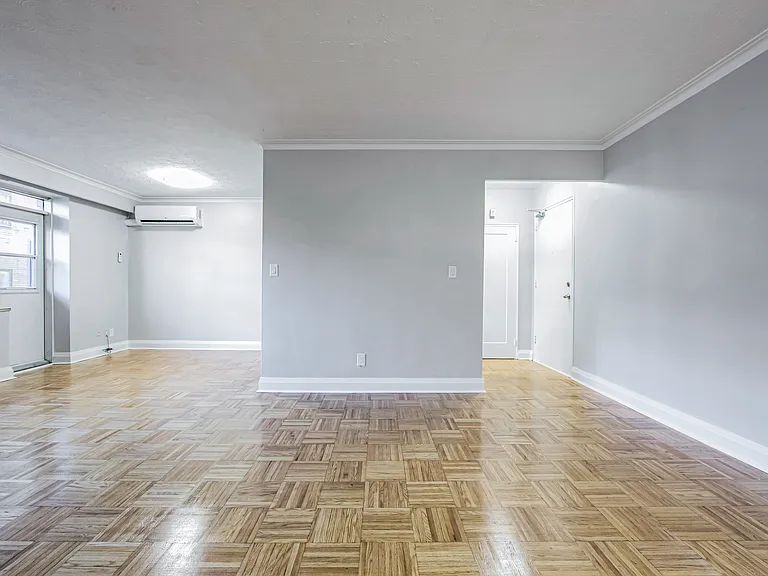 130 Jameson Ave — Photo 36