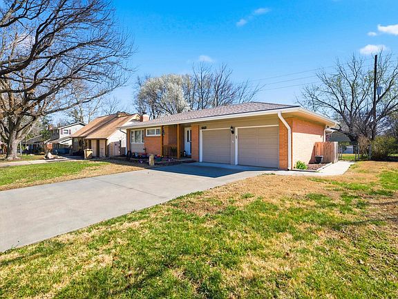 2nd image of 6117 Perryton St