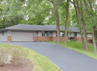 10803 Bayberry Dr, Roscoe, IL 61073