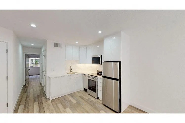 2200 Jackson St #2081447 photo 1