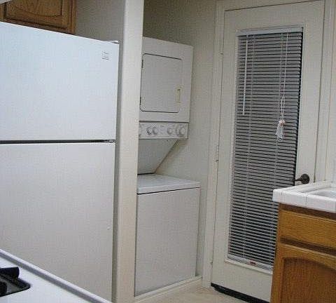 washer/dryer in unit