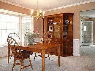 4th image of 2751 Mackintosh Ln