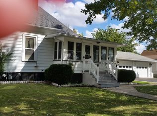 106 S Swarts St, Abingdon, IL 61410