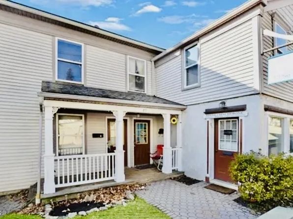 89 Main St #B