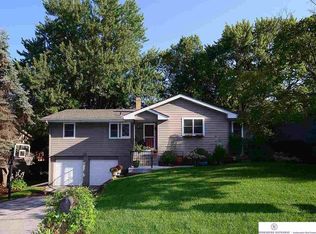 9612 Grover St, Omaha, NE 68124