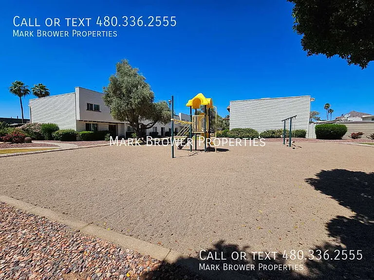 4217 N Miller Rd — Photo 28