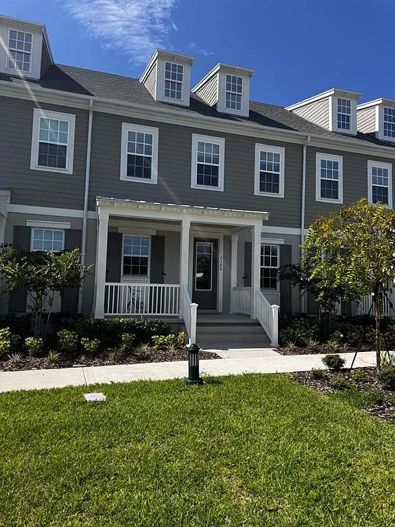 3 bed, 2.5 bath, 1653 sqft, $3,700 — Photo 1